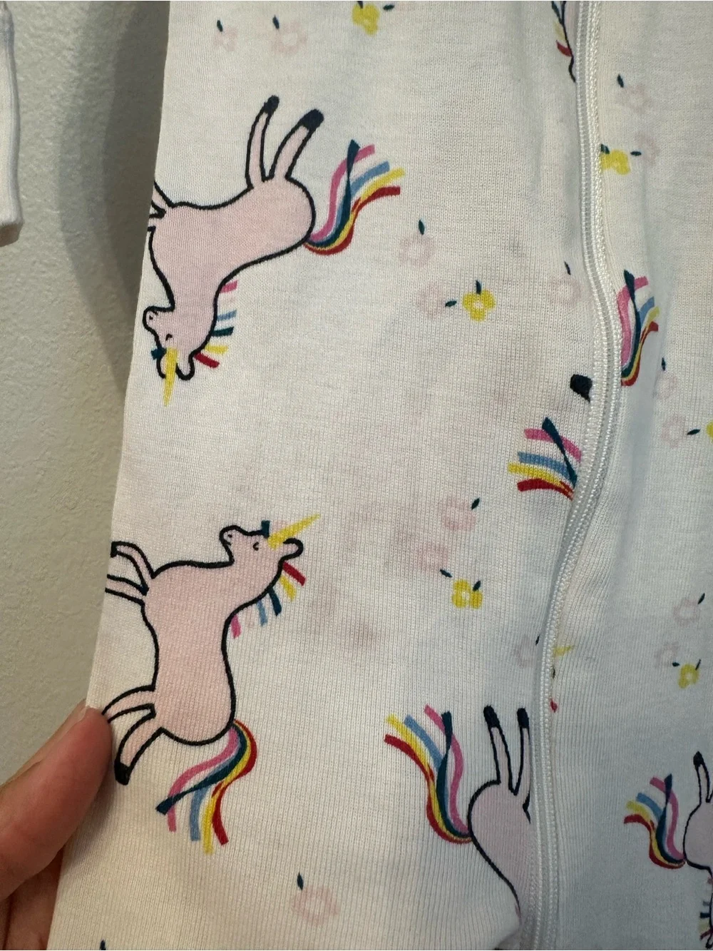 Hanna Andersson Zip Up Footless Pajamas with Pink Rainbow Unicorns